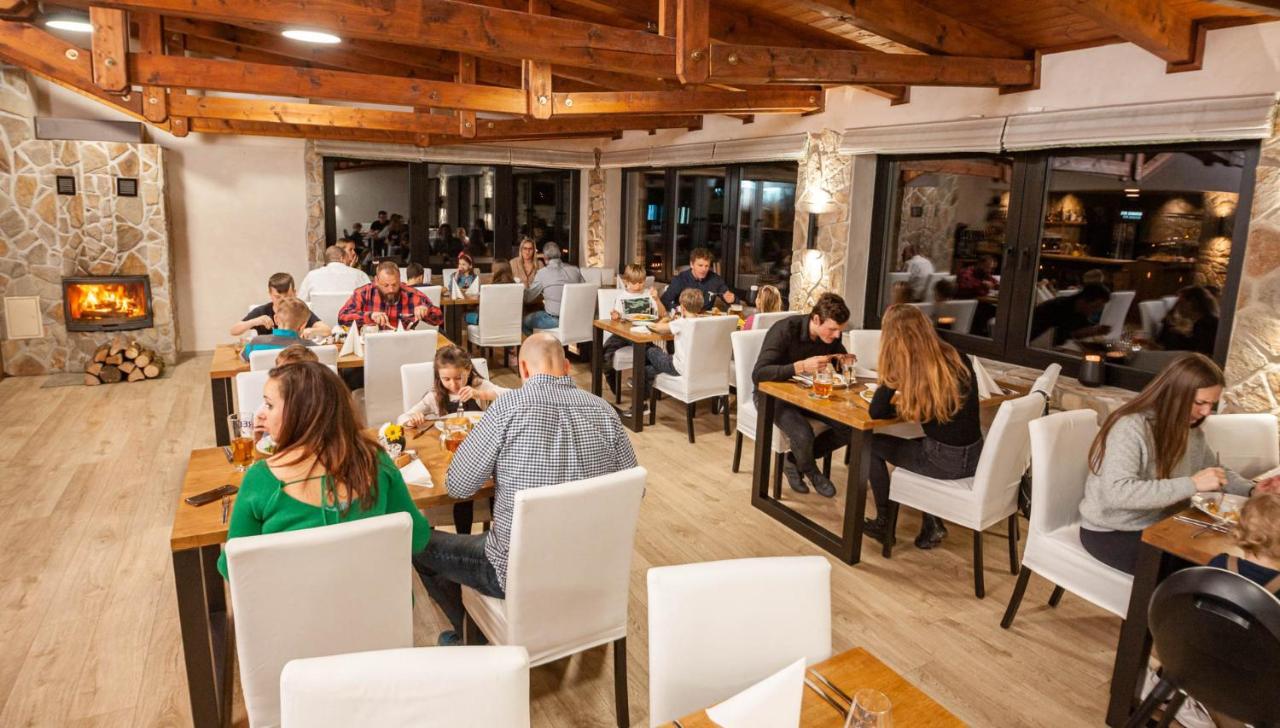 ידובניצה Hotel Kras מראה חיצוני תמונה