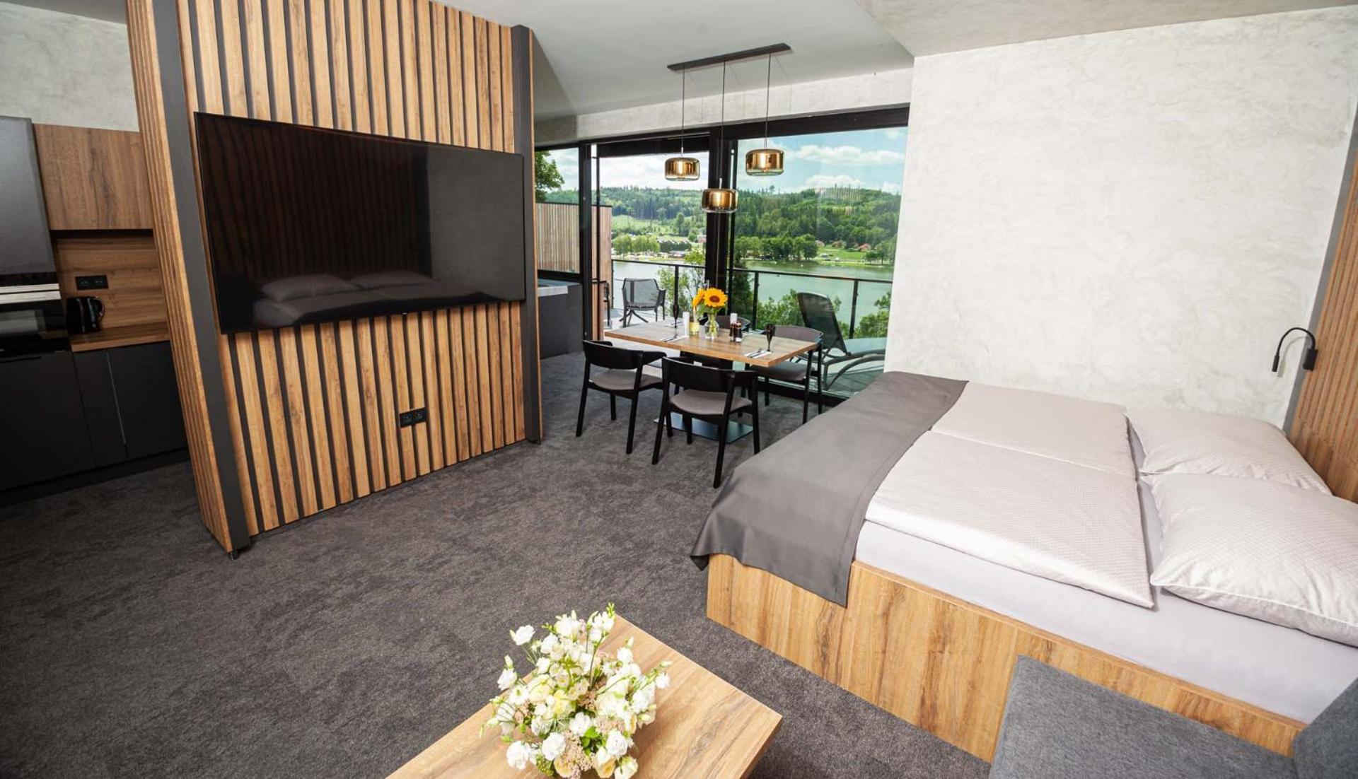 ידובניצה Hotel Kras מראה חיצוני תמונה